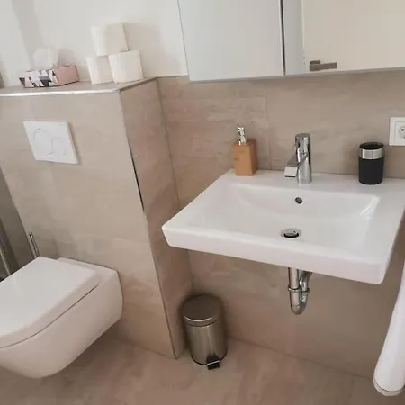 Business Flat. Terrace & Free Parking *